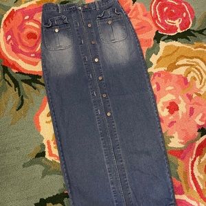 Y2K 90’s Button Front Denim Maxi Skirt